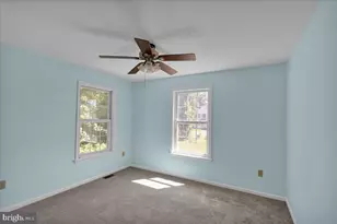223 Woodbridge Ln, Douglassville, PA 19518 - Photo 25