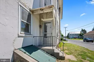 120 S Kemp St, Lyon Station, PA 19536 - Photo 5