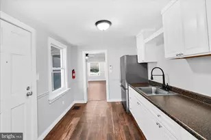 547 S 10th St, Reading, PA 19602 - Photo 13