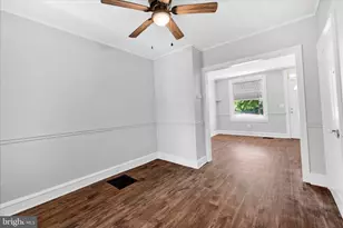 547 S 10th St, Reading, PA 19602 - Photo 9