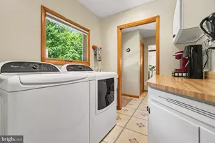24 Mountain View Rd, Bethel, PA 19507 - Photo 21