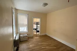 612 Locust St, Reading, PA 19604 - Photo 5