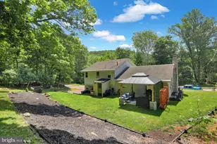 1907 Holly Rd, Reading, PA 19602 - Photo 19