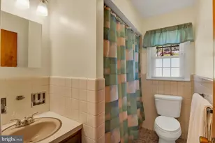 388 Chestnut St, Hamburg, PA 19526 - Photo 21