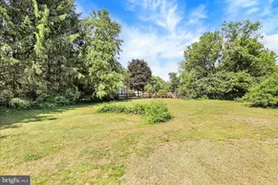 37 Beavens Rd, Reading, PA 19608 - Photo 9