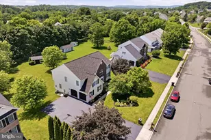 604 Farmingdale Dr, Douglassville, PA 19518 - Photo 41