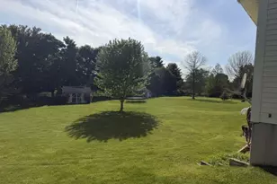 604 Farmingdale Dr, Douglassville, PA 19518 - Photo 9