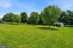604 Farmingdale Dr, Douglassville, PA 19518 - Photo 33