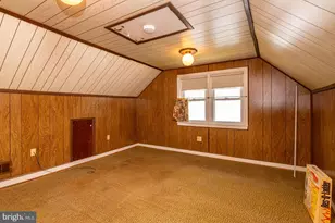 327 Newport Ave, Reading, PA 19611 - Photo 13