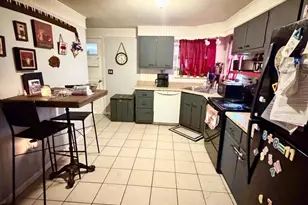 4803 Oak Py, Reading, PA 19606 - Photo 5