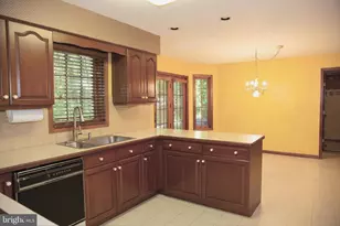 36 Crestview Dr, Fleetwood, PA 19522 - Photo 11