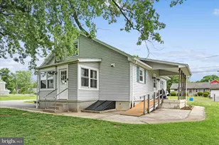 5910 Littlefield Ave, Reading, PA 19606 - Photo 3