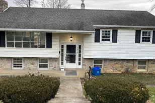 3909 Reiff Pl, Reading, PA 19606 - Photo 3