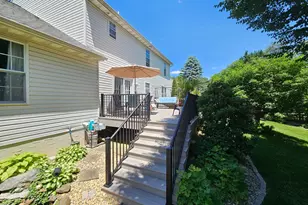 1120 Stonehenge Dr, Reading, PA 19606 - Photo 3