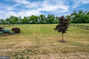 389 Eagleview Dr, Mohrsville, PA 19541 - Photo 45
