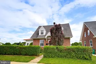 1402 Brooke Blvd, Reading, PA 19607 - Photo 3
