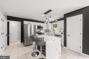 1013 Parkway Dr, Reading, PA 19605 - Photo 9