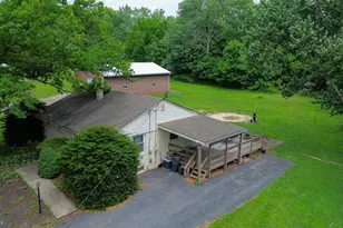 1417 Old Airport Rd, Douglassville, PA 19518 - Photo 5