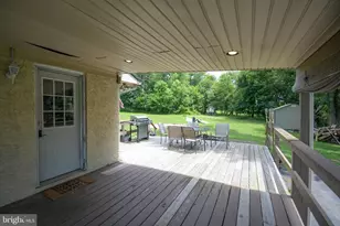 1417 Old Airport Rd, Douglassville, PA 19518 - Photo 9
