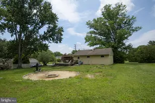 1417 Old Airport Rd, Douglassville, PA 19518 - Photo 11