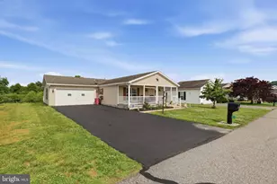 27 Eagles Watch N, Bechtelsville, PA 19505 - Photo 3
