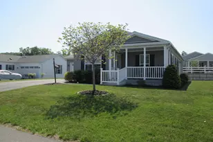 22 Finch Dr N, Bechtelsville, PA 19505 - Photo 3