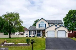 141 Pond View Dr, Hamburg, PA 19526 - Photo 1