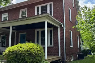 402 Pine St, West Reading, PA 19611 - Photo 9