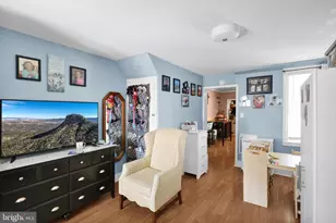 1122 Buttonwood St, Reading, PA 19604 - Photo 5
