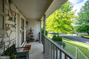 425 Sensen Rd, Wernersville, PA 19565 - Photo 5