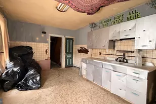 1359 Green St, Reading, PA 19604 - Photo 5