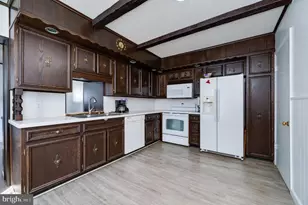 1448 Luzerne St, Reading, PA 19601 - Photo 9