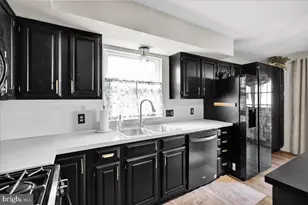 1102 Forest St, Fleetwood, PA 19522 - Photo 13