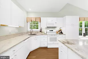 313 Oak Hill Ln, Wyomissing, PA 19610 - Photo 15