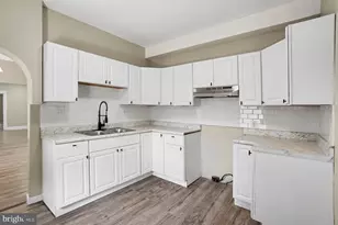551 N 11th St, Reading, PA 19604 - Photo 17