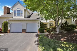 132 Hickory Ln, Reading, PA 19610 - Photo 1