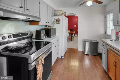303 Chestnut Street, West Reading, PA 19611 - Photo 15