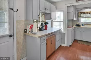 303 Chestnut St, West Reading, PA 19611 - Photo 11