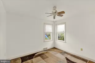302 Elmwood Ave, Reading, PA 19609 - Photo 13