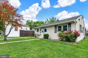 209 Montgomery Ave, Reading, PA 19606 - Photo 3