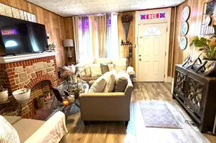 326 Spring Garden St, Reading, PA 19602 - Photo 3