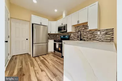 1136 Muhlenberg Street, Reading, PA 19602 - Photo 9