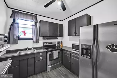 617 S 10th Street, Reading, PA 19602 - Photo 11