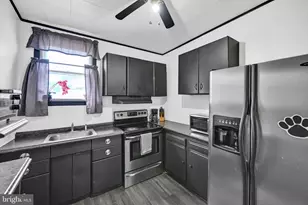 617 S 10th St, Reading, PA 19602 - Photo 11