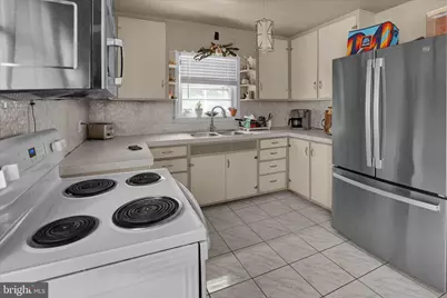 300 Park Av, Temple, PA 19560 - Photo 11