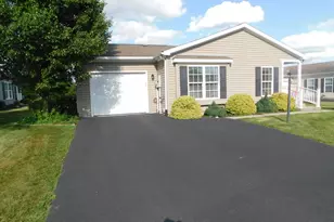 21 Wren Dr, Bechtelsville, PA 19505 - Photo 3