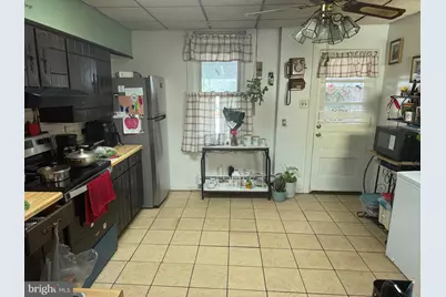 1034 Windsor Street, Reading, PA 19604 - Photo 3
