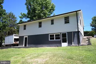 864 Chestnut St, Douglassville, PA 19518 - Photo 9
