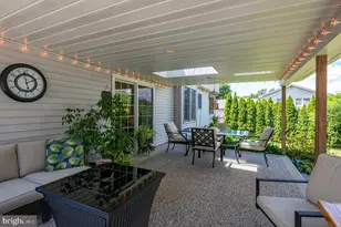 1404 Fredrick Blvd, Reading, PA 19605 - Photo 5