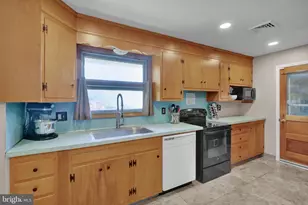 33 Lawndale Rd, Wyomissing, PA 19610 - Photo 9